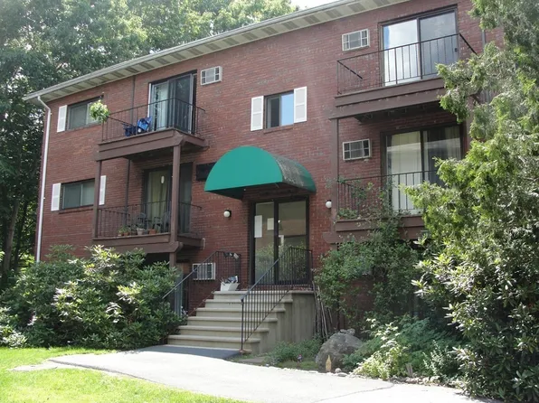 318 Codman Hill Rd APT 36E, Boxboro, MA 01719