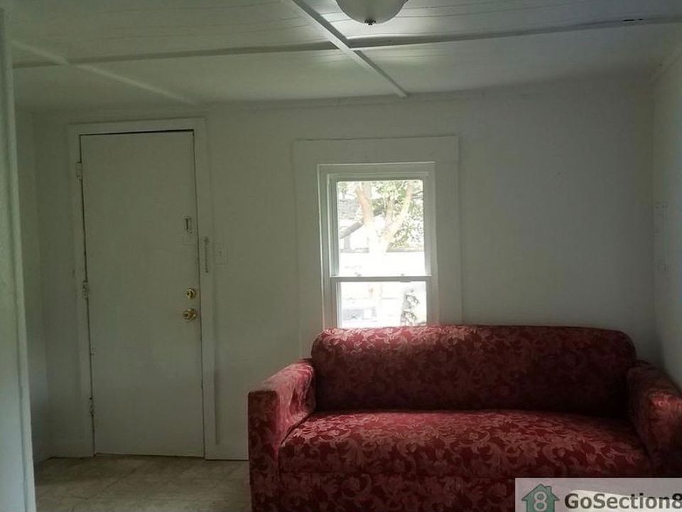 1st image of 1112 SW 28th St #A