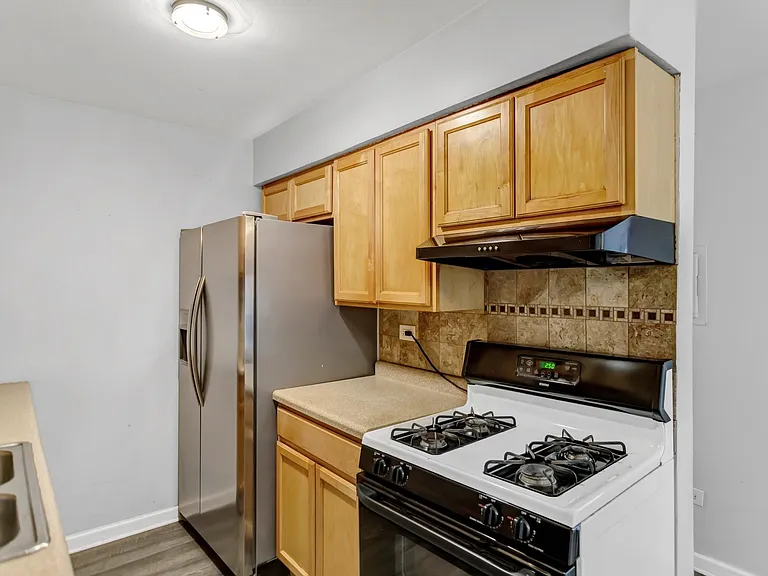 715 Heritage Dr #214 — Photo 16