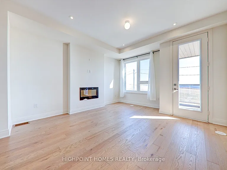 641 Port Darlington Rd #20 — Photo 15