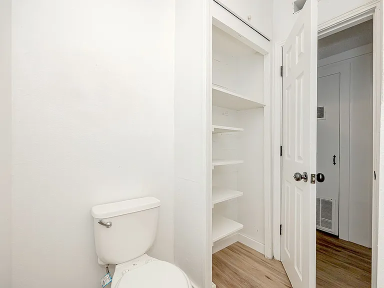 4406 Richard St — Photo 25