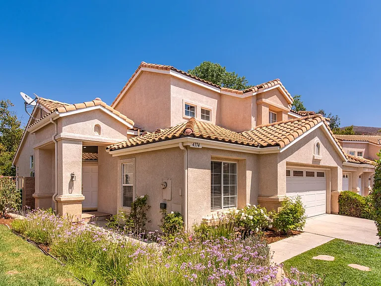 4774 Rhapsody Dr — Photo 3