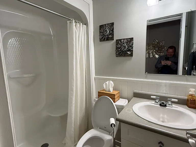 173 Hawkins Dr — Photo 7