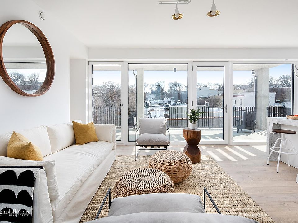 1st image of 719 6th Ave Penthouse E