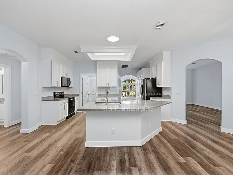 15601 Grays Harbor Way — Photo 16
