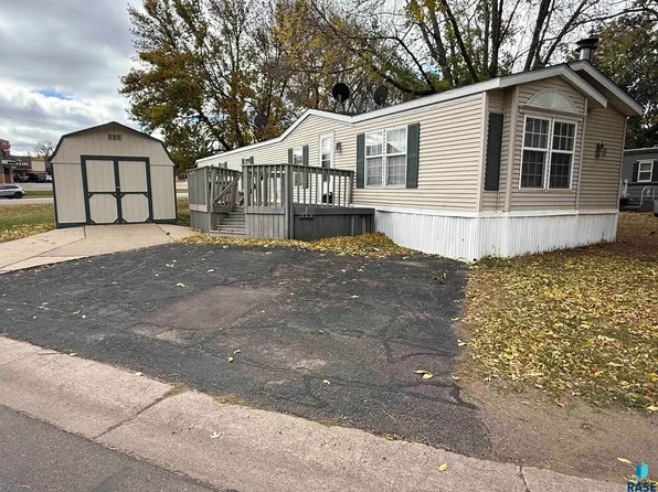 1 S Lafayette Pl, Sioux Falls, SD 57110