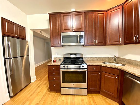 4th image of 3432 N Bell Ave #2S