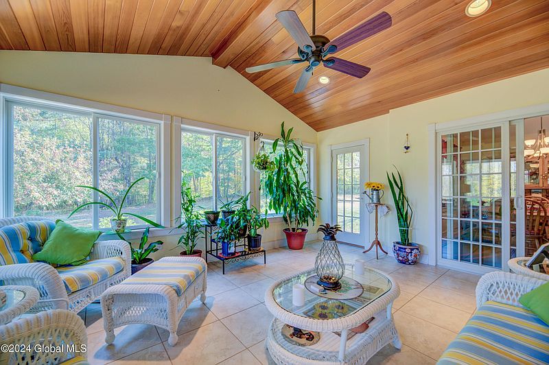 5th image of 376 Bemis Road