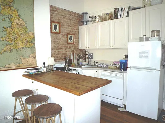 Rented by Citi Habitats | media 38