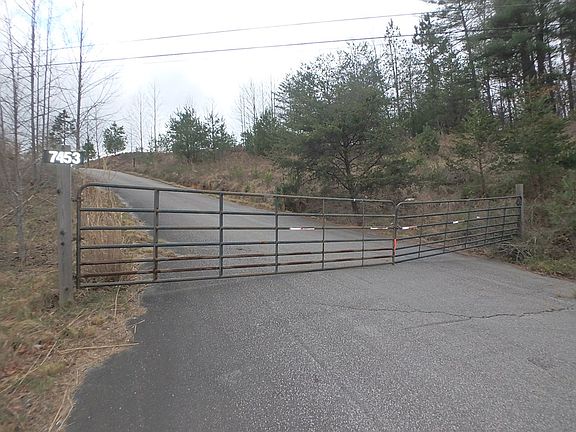 3rd image of 7453 Us Hwy 221 N