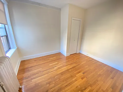1136 Commonwealth Ave Photo 1