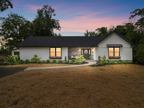 2032 Ford Rd, Morrow, OH 45152