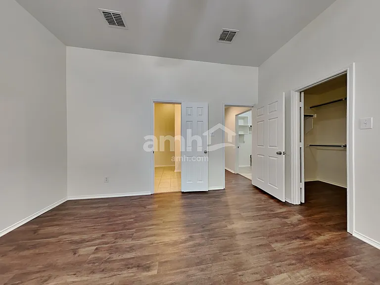 12504 Sunrise Dr — Photo 11