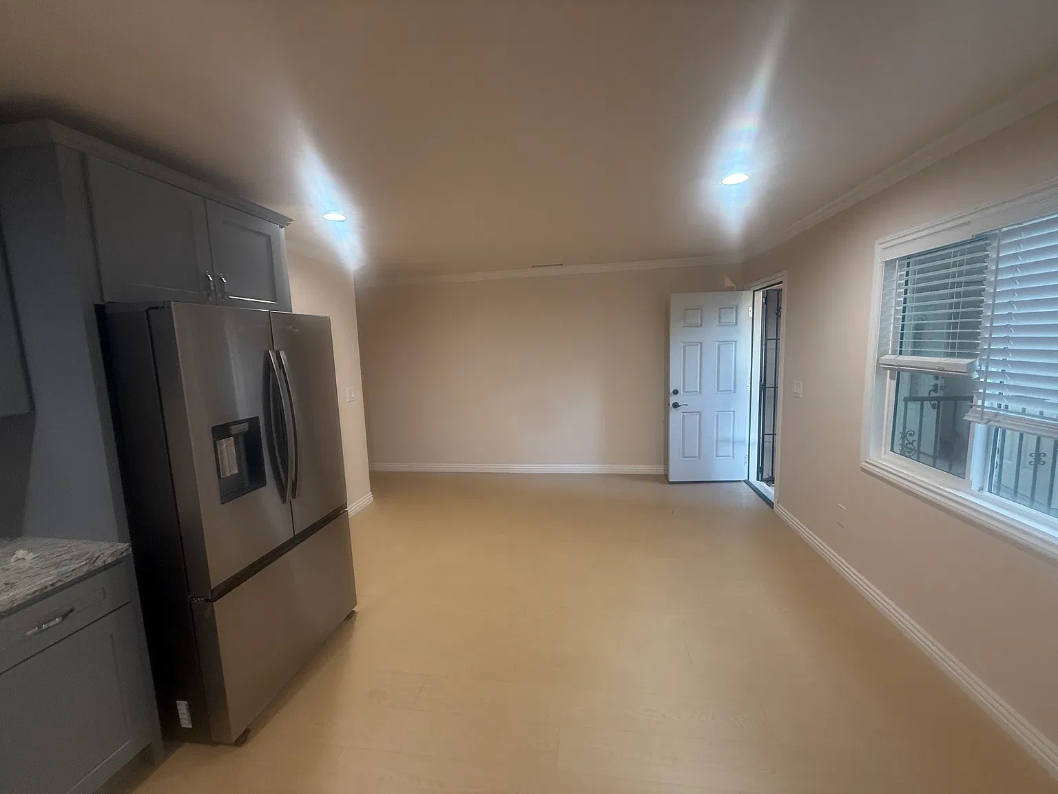 2 bed, 2.5 bath, 750 sqft, $2,750 — Photo 3