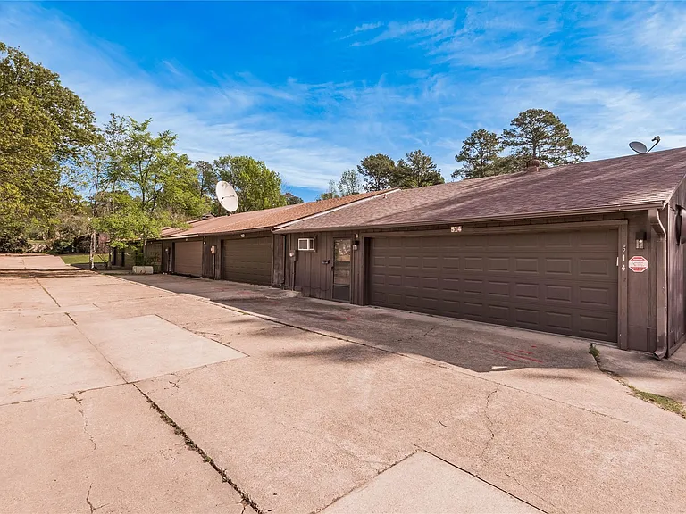 514 Hickory St — Photo 29