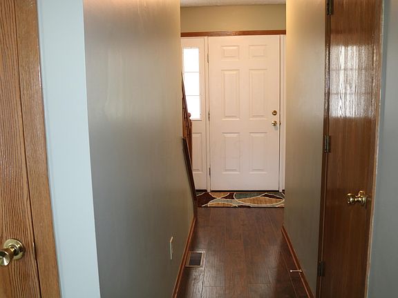 4th image of 3328 Oakland Hills Dr