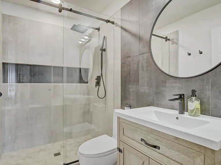 7987 Dorinda Ave — Photo 34
