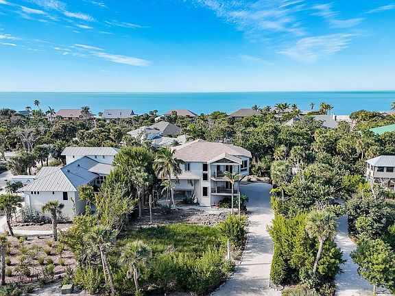 2nd image of 4353 Gulf Pines Dr