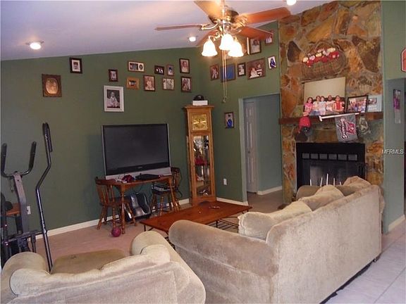3rd image of 9408 Wildwood Ave