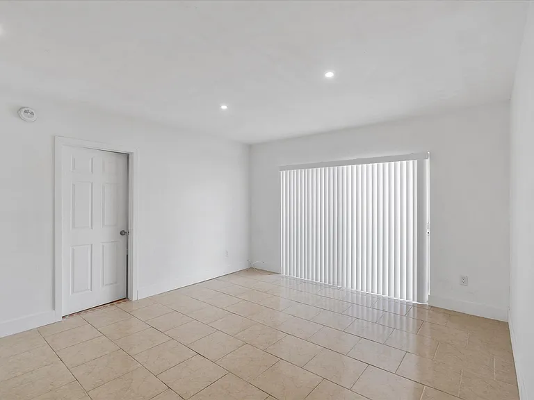 14013 SW 90th Ave #D107 — Photo 10