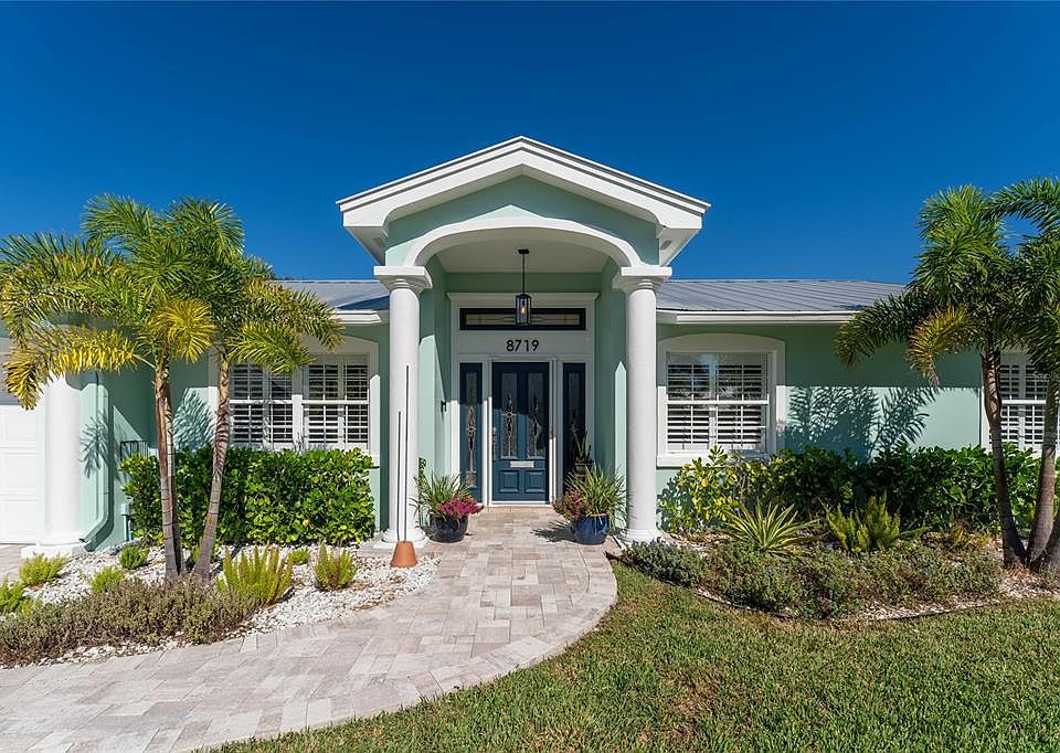 1st image of 8719 PALISADES DRIVE