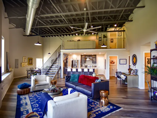 1601 Jefferson St, Progress, MO 64108