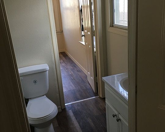 4th image of 1153 W 77th St