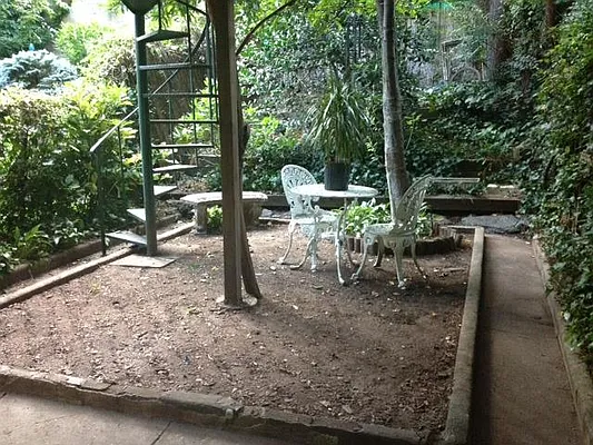 Rented by Warburg | media 8