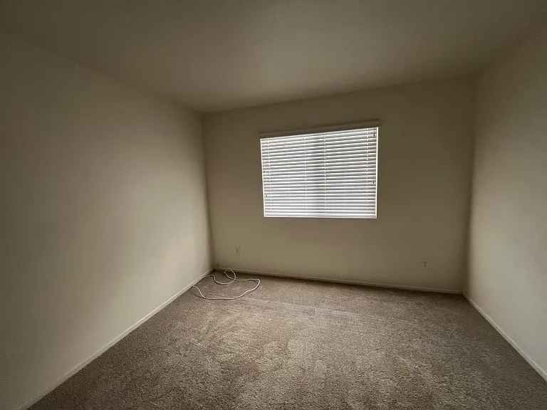 4323 Exmoor Ct — Photo 8