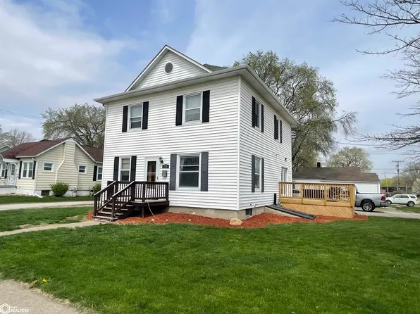 729 Benton Ave E, Albia, IA 52531