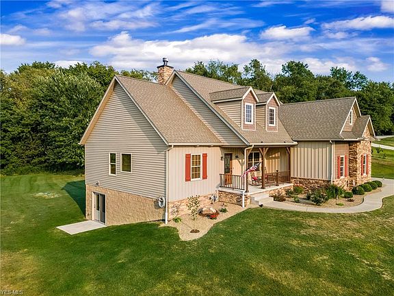 2nd image of 4005 Deerspring Ct