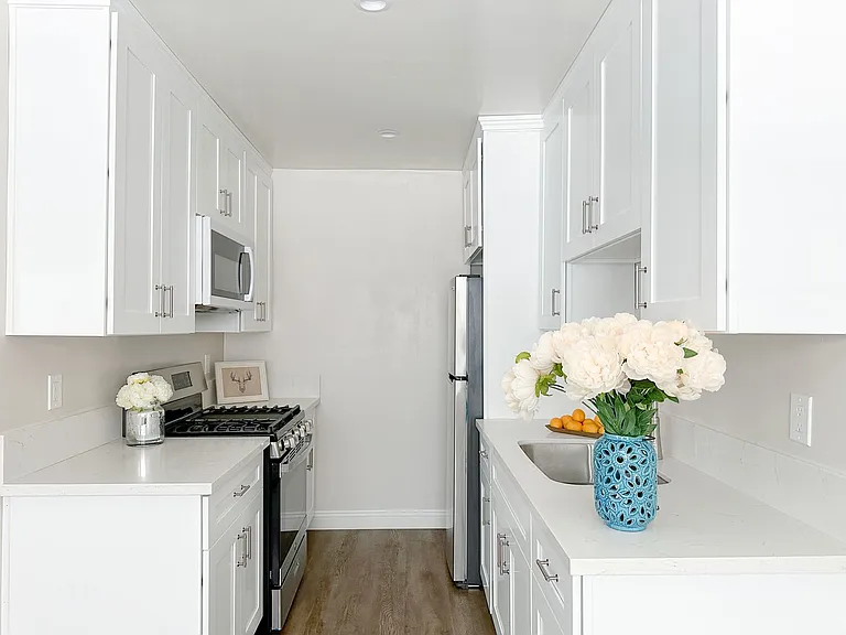1111 S Benito Ave — Photo 4
