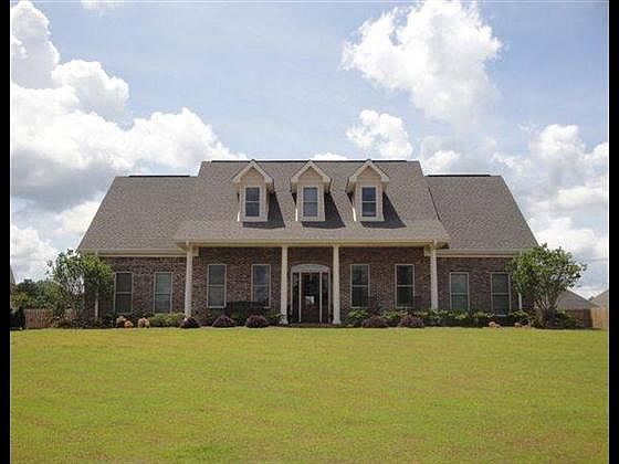 1st image of 4402 River Bluff Cir