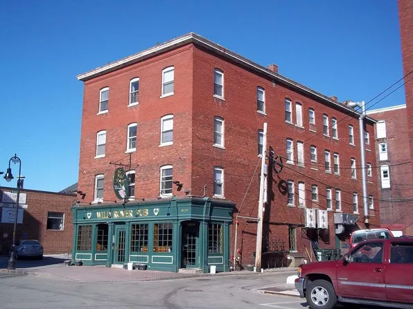 21 Kosciuszko Street, Manchester, NH 03101