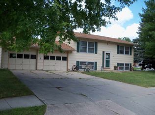 109 Broadmoor Dr, Norfolk, NE 68701