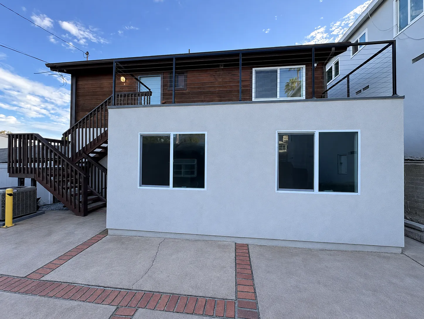 4343 Banning St — Photo 1