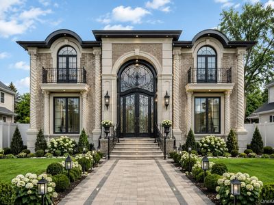 (Undisclosed Address), East Meadow, NY, 11554