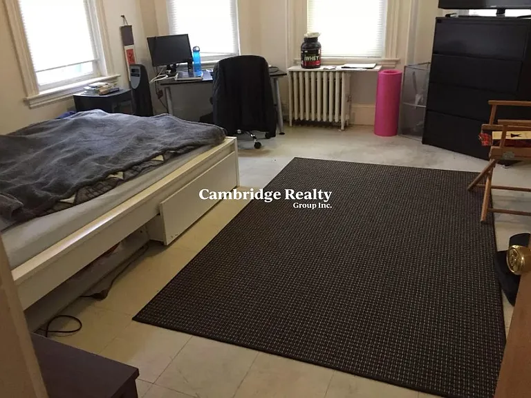 55 Hillside St #3T — Photo 4