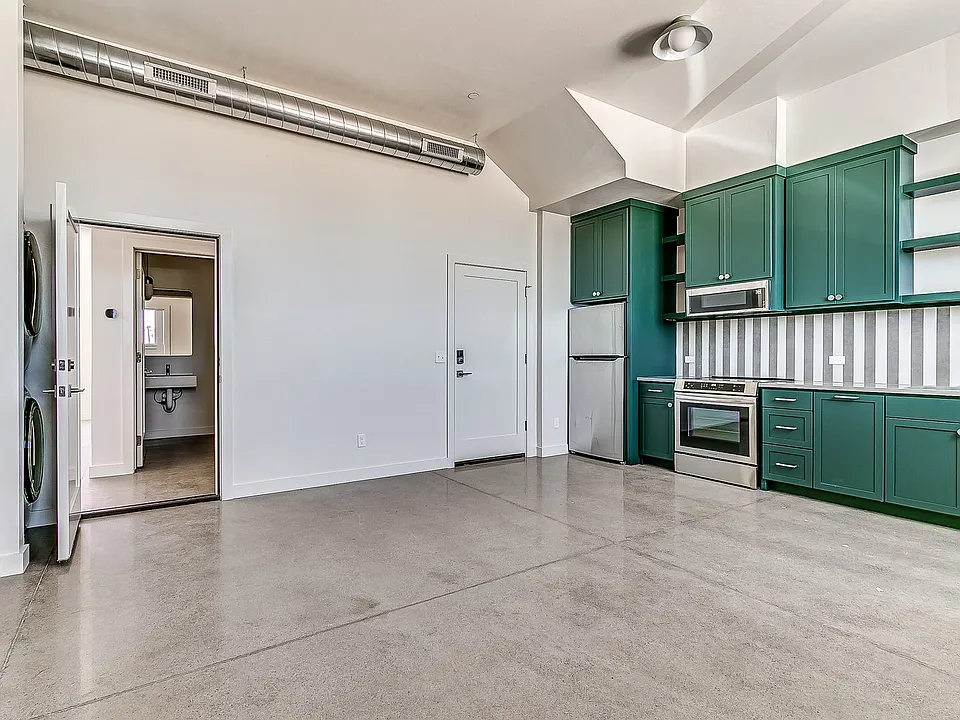 1 month free rent