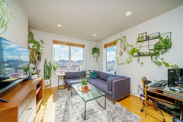 Rented by Compass | media 17