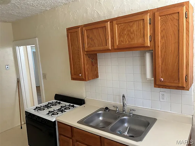 7511 Pershing Ave — Photo 7