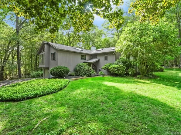 213 Mountain Road, Wilton, CT 06897