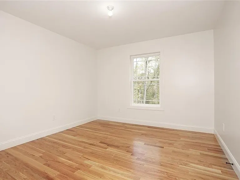 1097 W Route 1 #211-1 — Photo 9