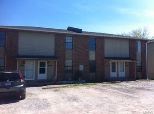 411 Sunset View Dr APT B, Fenton, MO 63026