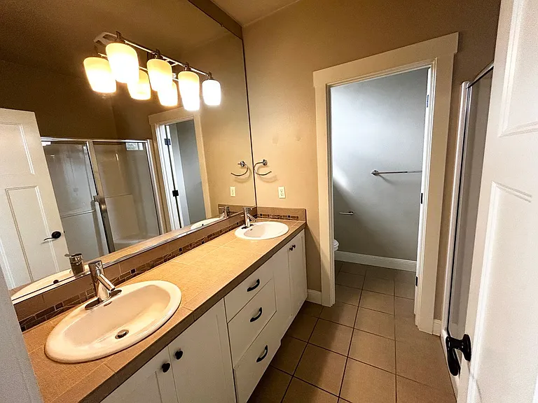 14439 SW Meridian St — Photo 9