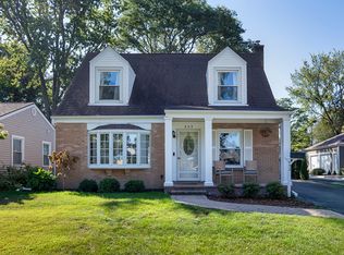 453 Longfellow Ave, Deerfield, IL 60015