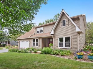 540 Iroquois Dr, Batavia, IL 60510