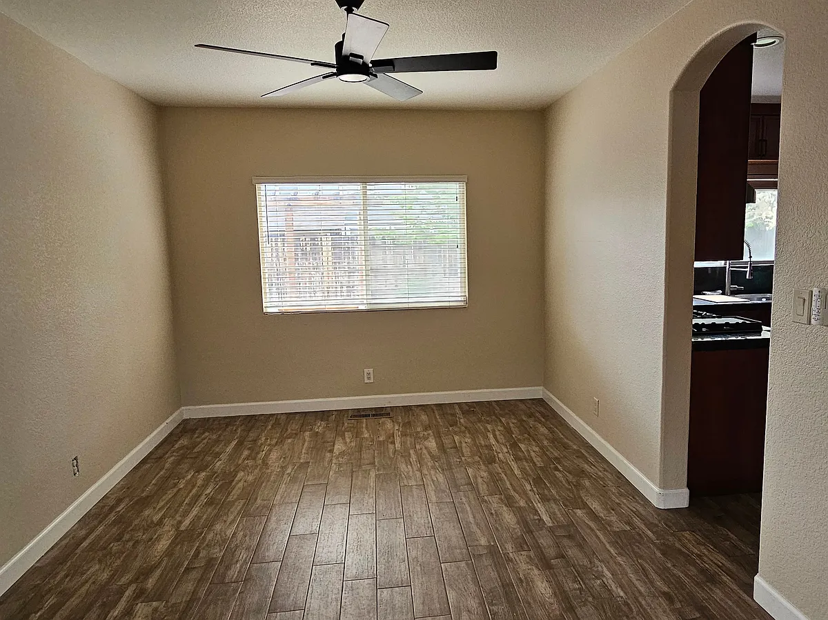 Building Photo - 2141 Brittany Meadows Dr