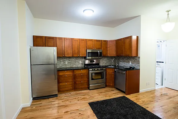 Rented by Donawald Realty INC | media 21