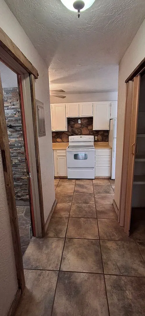 1 Bedroom on the Dos Rios Golf Course — Photo 3